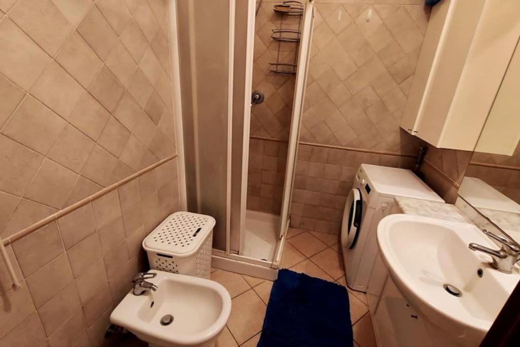 Apartment Near Metro Turin Luaran gambar